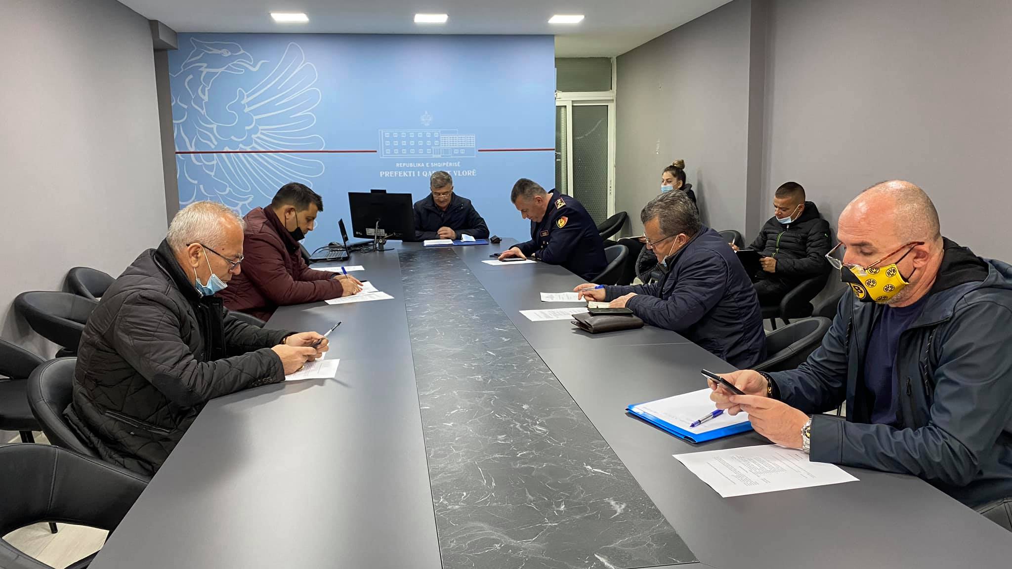 Prefekti i Qarkut Vlorë ka zhvilluar sot mbledhjen e Komisionit të Mbrojtjes Civile të Qarkut
