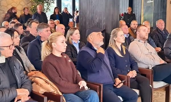 Dëgjesë publike me fermerët e Lumit të Vlorës për Skemat Kombëtare të Mbështetjes 2026